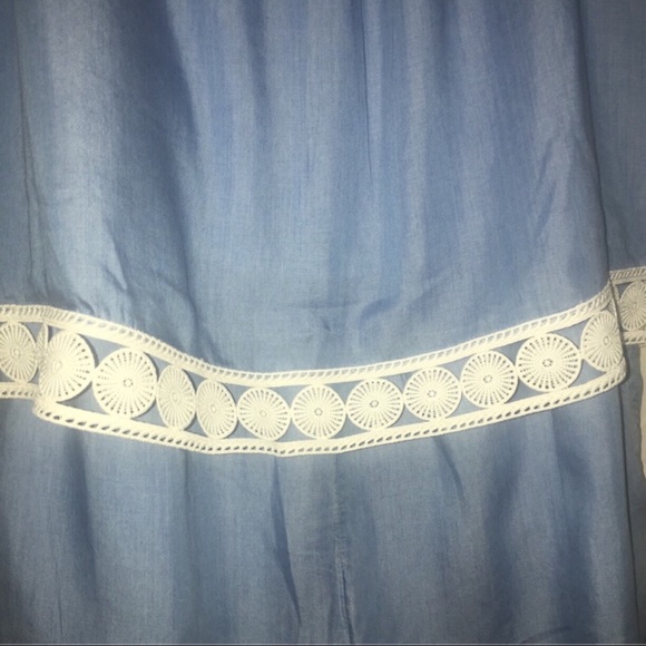 Crown & Ivy Chambray Romper Shorts Off Shoulder - Picture 5 of 8